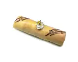 Dolce rotolo glassato con cioccolato e panna, un delizioso dito d'apostolo pronto da gustare.