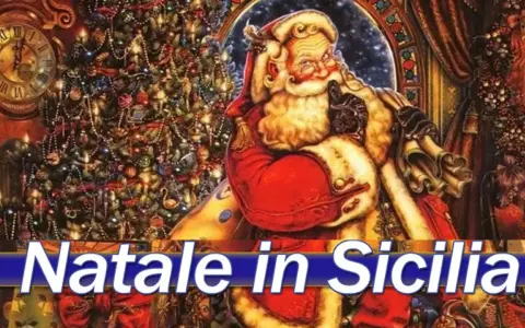 Babbo Natale sorride accanto a un albero addobbato, evocando le tradizioni natalizie siciliane.