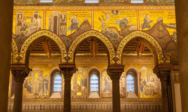 Mosaici dorati del Duomo di Monreale: curiosità bibliche con scene di Giacobbe e Rebecca.